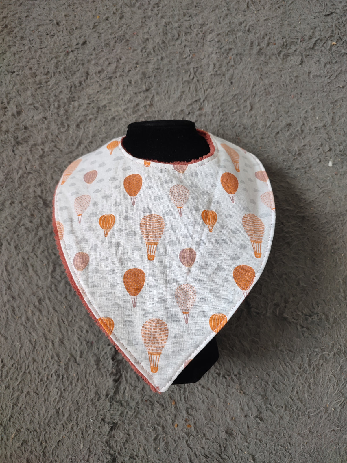 Bavoir bandanna pour bébé