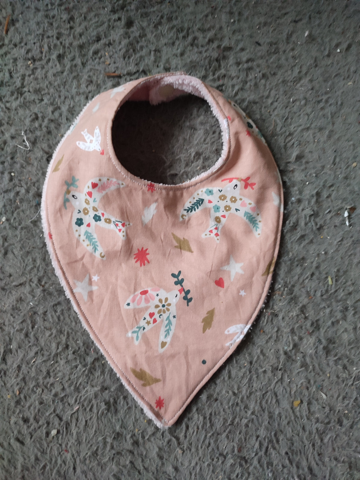 Bavoir bandanna pour bébé