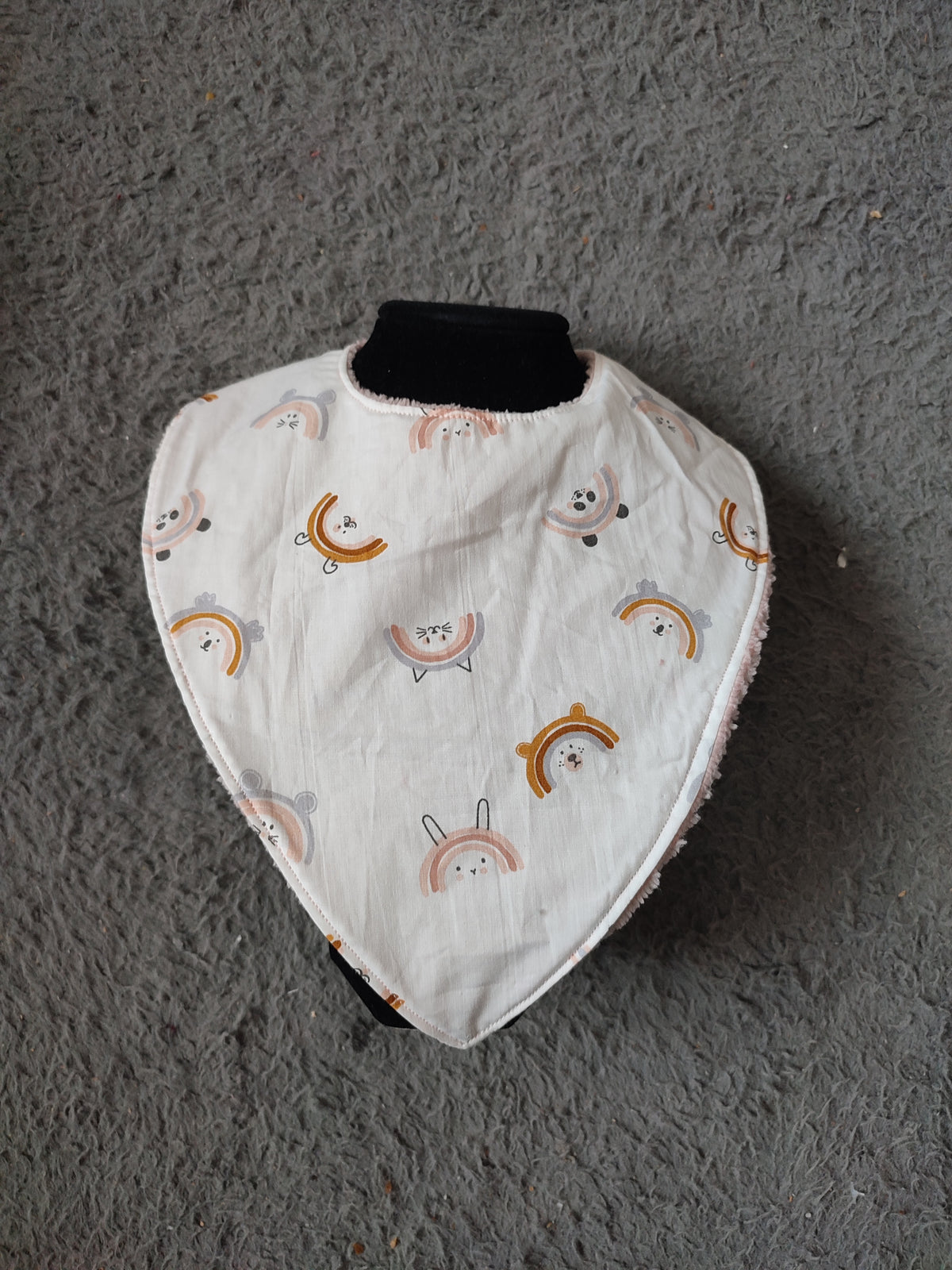 Bavoir bandanna pour bébé